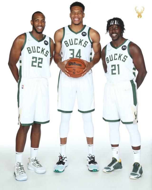 1665420093335033512.jpg FAUhChCX0AI4Mov.jpg