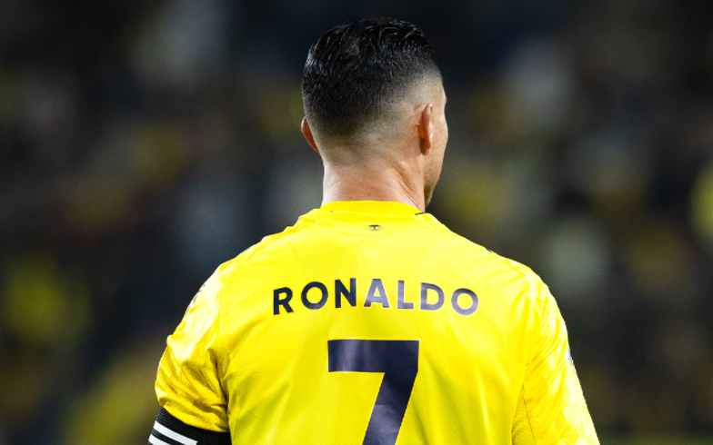 NBA直播-1-0险胜！1-1绝平！C罗3连胜，赫罗纳补时扳平，波尔图3球横扫