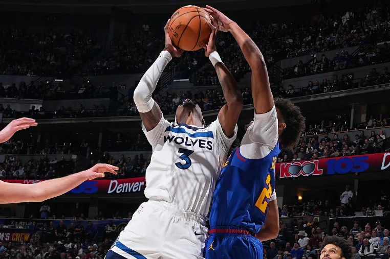 看球直播-中距离稳定性远超预期，森林狼锋线大闸本赛季的进步有目共睹？